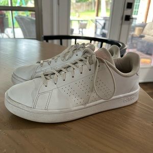 Adidas white tenis shoes with pink logo 8 1/2